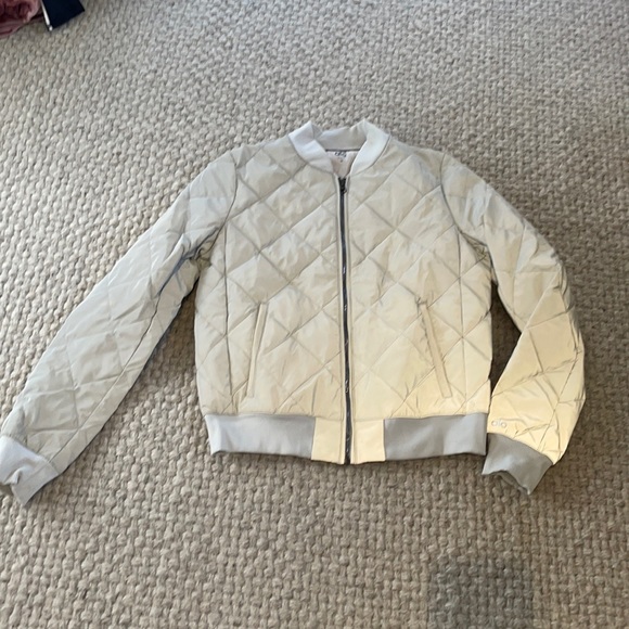 Alo Yoga Reflective Bomber